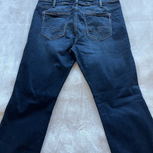 Silver Jeans Women's Dark Blue Straight Leg Jeans - Picture 2 of 3